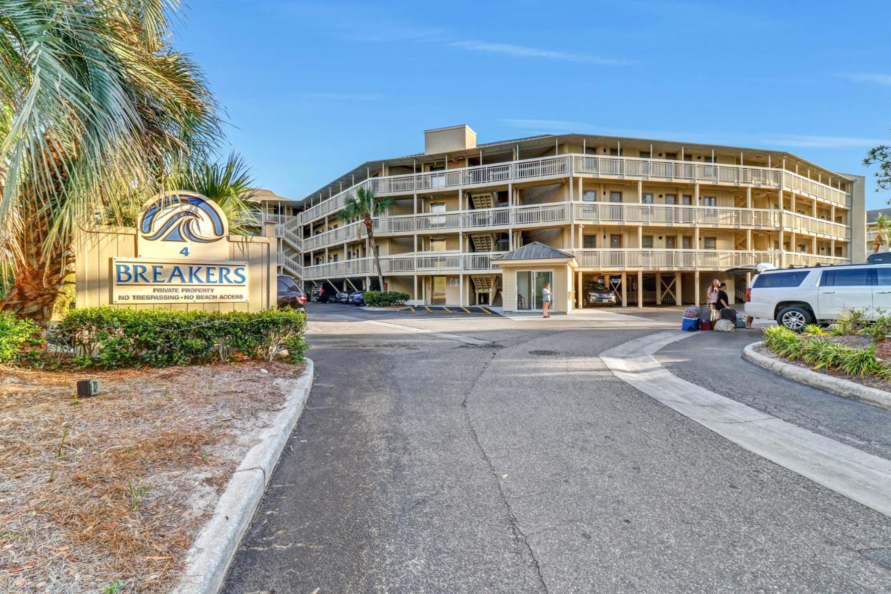 The Breakers #220 Beach Condo, Beautiful Ocean View At Coligny Beach, 4 N Forest Beach Drive Hilton Head, Walk To All Shops Restaurants, Renovated Jan 2024, Vacation Rental Hhi Llc Гілтон-Гед-Айленд Екстер'єр фото