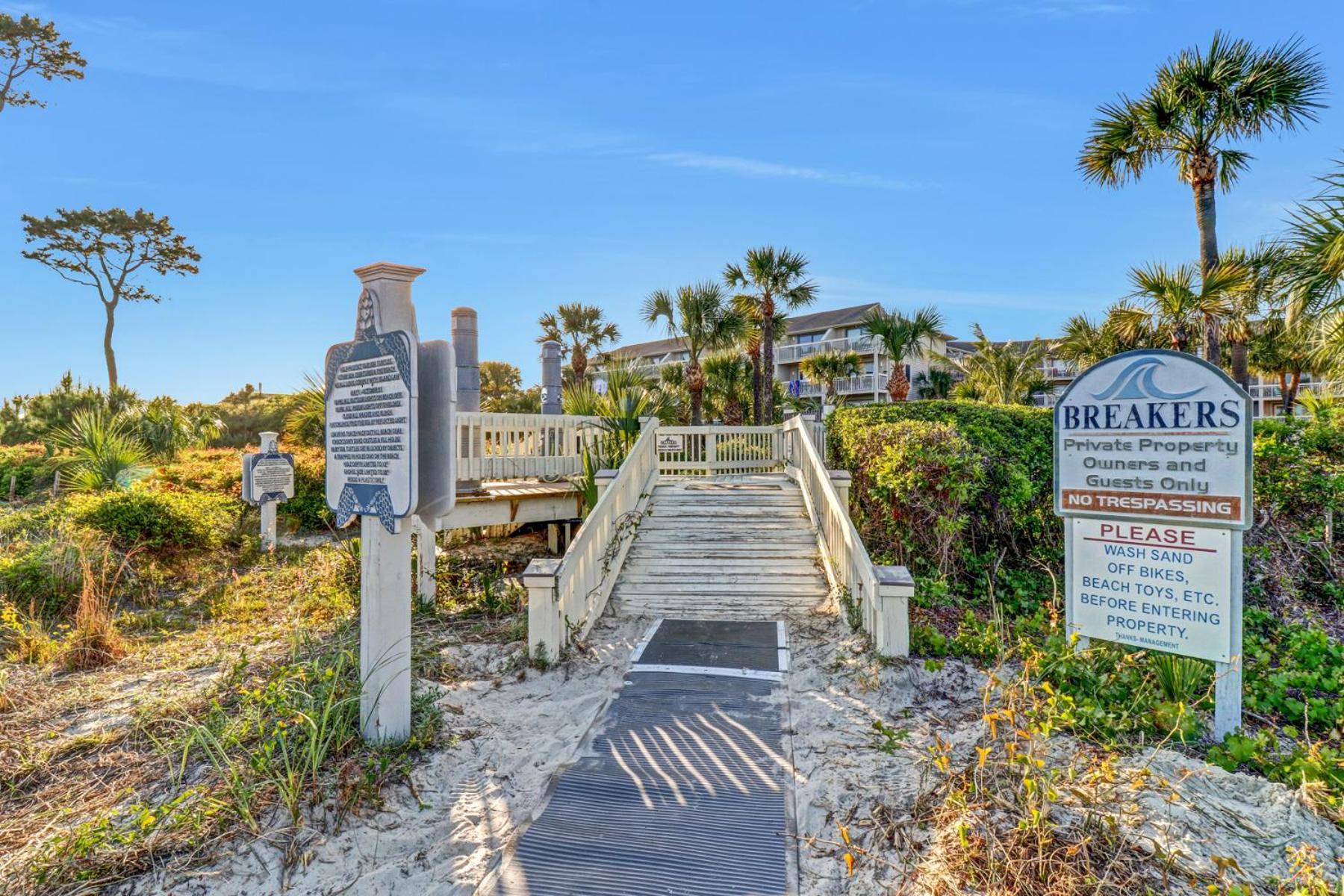 The Breakers #220 Beach Condo, Beautiful Ocean View At Coligny Beach, 4 N Forest Beach Drive Hilton Head, Walk To All Shops Restaurants, Renovated Jan 2024, Vacation Rental Hhi Llc Гілтон-Гед-Айленд Екстер'єр фото