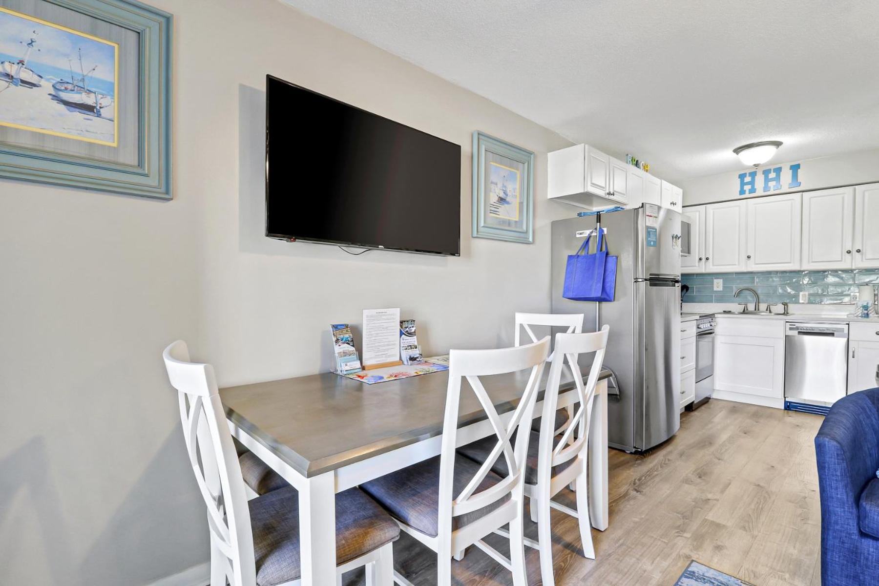 The Breakers #220 Beach Condo, Beautiful Ocean View At Coligny Beach, 4 N Forest Beach Drive Hilton Head, Walk To All Shops Restaurants, Renovated Jan 2024, Vacation Rental Hhi Llc Гілтон-Гед-Айленд Екстер'єр фото