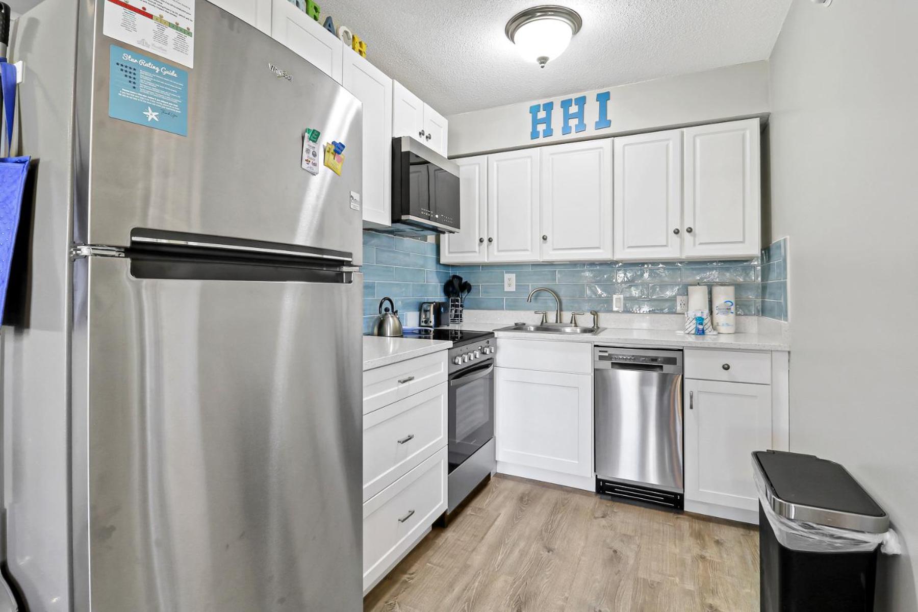 The Breakers #220 Beach Condo, Beautiful Ocean View At Coligny Beach, 4 N Forest Beach Drive Hilton Head, Walk To All Shops Restaurants, Renovated Jan 2024, Vacation Rental Hhi Llc Гілтон-Гед-Айленд Екстер'єр фото